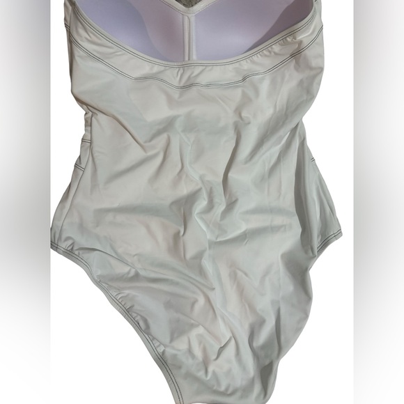 BleuRod Beattie FineLine Belted One-piece Bandeau Swimsuit White 14 Straples NWT - Picture 6 of 9